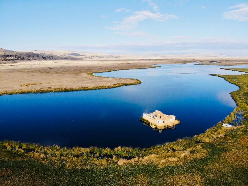 QHAPAQ Lago Titicaca Puno Esterno foto
